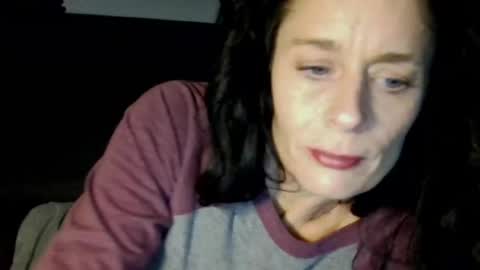 Blueeyedlie online show from January 4, 6:09 am