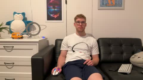 blueeyedtallguy online show from December 14, 10:50 pm