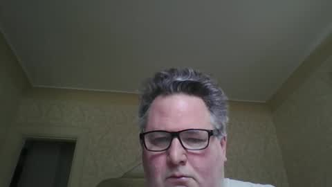 bluemoose70 online show from March 28, 4:52 pm