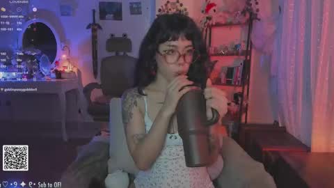 Snapshot of blushing_nymph chatting on September 16, 2:24 am   Im Nym  Justa nymph on twitter and IG online show from September 16, 2:24 am