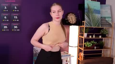 Erica online show from March 21, 3:23 am