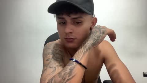 Snapshot of bob_pettersonn chatting on February 19, 3:39 am Bob INDEPENDENT MODEL online show from February 19, 3:39 am
