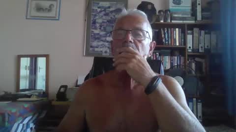 Bobbgud online show from April 15, 12:41 pm