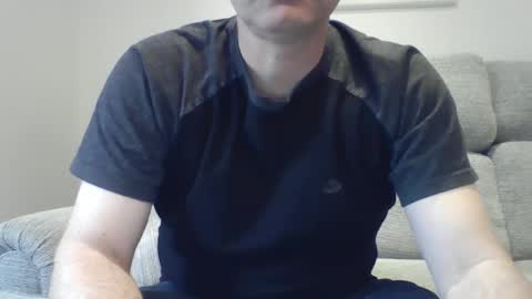 bobby_113 online show from January 14, 1:06 pm