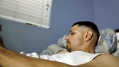 bobbylicious42 online show from November 7, 9:28 pm