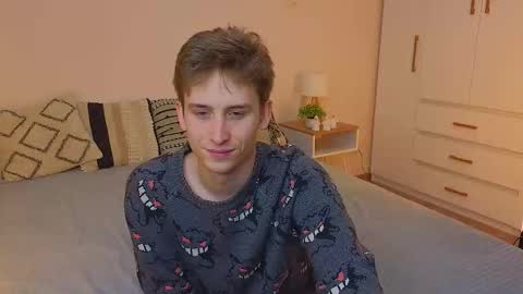 ALEXPVT IS OPEN online show from November 20, 2:43 am