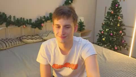 ALEXPVT IS OPEN online show from December 19, 5:03 am