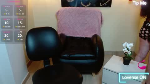 Paris online show from January 15, 11:35 pm