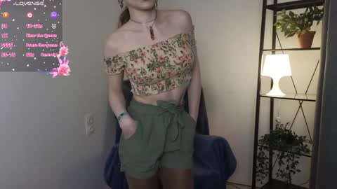 Karen online show from March 19, 6:13 pm