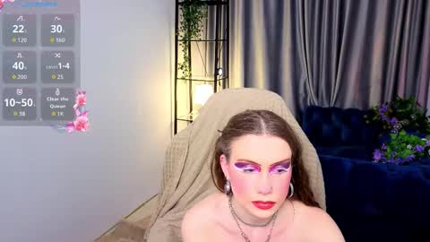 Karen online show from December 22, 8:59 pm