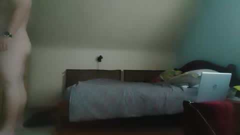 borntosuck online show from March 29, 2:30 pm