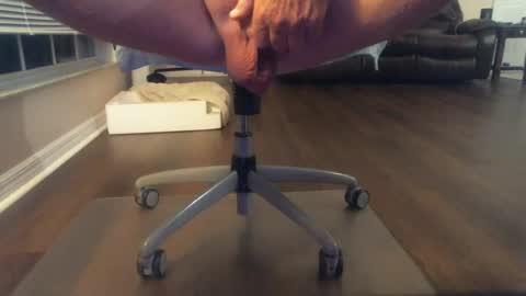 Snapshot of bone2play chatting on February 21, 3:01 am FRECKLES online show from February 21, 3:01 am