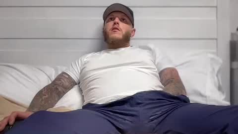 boner4you1994 online show from May 19, 8:32 am