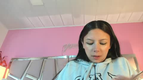 Bonnie  online show from May 19, 1:40 pm
