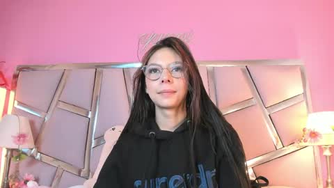 Bonnie  online show from May 21, 7:20 pm