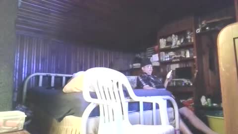 Booshwa online show from February 20, 7:05 pm