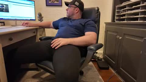 Boredhorndog online show from April 10, 4:51 am