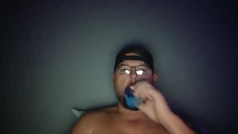 bowtieguy84 online show from November 30, 10:22 am