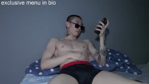 boxman556990 online show from July 1, 3:21 pm