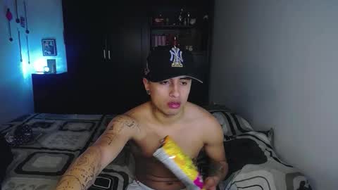 boy_nauthy online show from February 11, 12:36 am