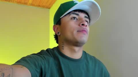 boy_nauthy online show from March 22, 12:14 am