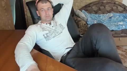 BoyApollon online show from April 10, 7:35 am