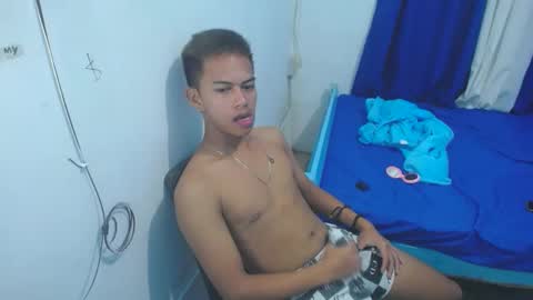 boyax online show from January 2, 8:35 pm