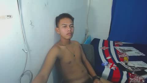 boyax online show from December 22, 7:10 pm