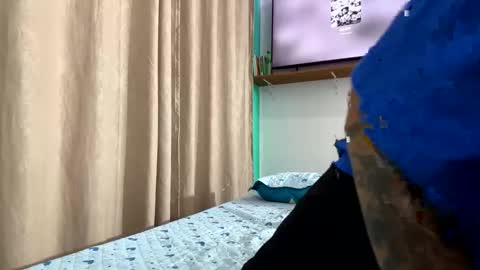 Couple Cuckold online show from January 7, 1:43 am