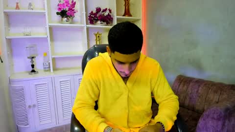 MAX online show from January 10, 6:20 am