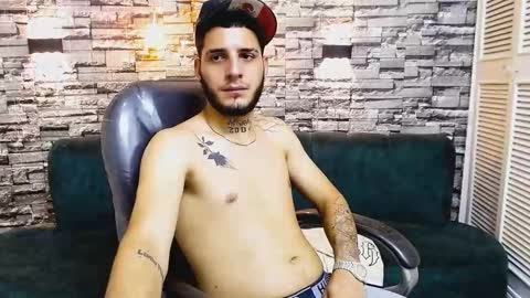 MAX online show from January 3, 4:44 am