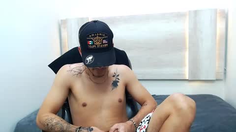 MAX online show from February 3, 11:09 am