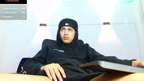 Brandon online show from December 5, 8:39 pm