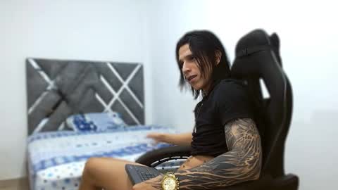 Brad online show from December 21, 7:04 am