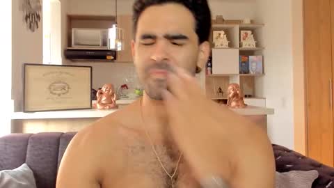 bradleymartin7 online show from December 17, 9:21 pm