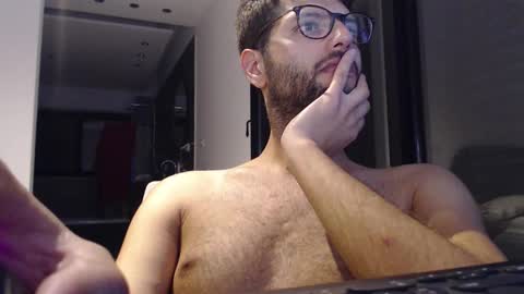 Snapshot of brads91 chatting on October 27, 11:05 pm brads online show from October 27, 11:05 pm