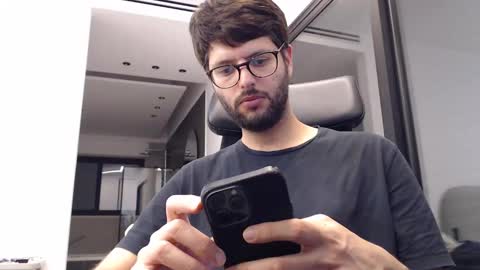 Snapshot of brads91 chatting on December 6, 7:28 pm brads online show from December 6, 7:28 pm