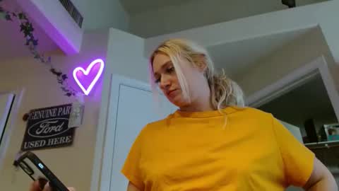 i am a naughty jedi knight online show from March 14, 10:36 pm