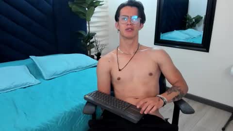brandon_starkk online show from November 2, 12:05 pm