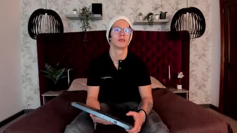 brandon_starkk online show from January 18, 11:52 am