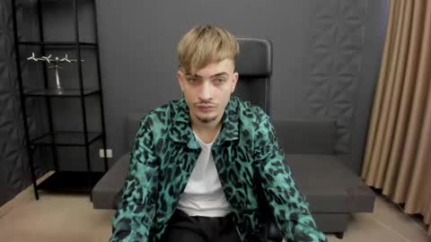 BrandonTateX online show from November 22, 11:19 am