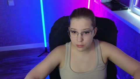 Belle  online show from February 24, 5:11 am