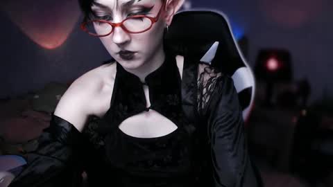 Aurorabut ur dad just calls me Rory online show from March 17, 2:33 pm