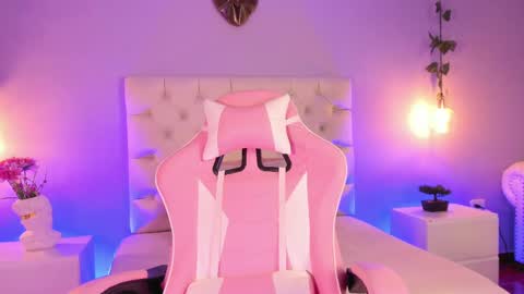   online show from February 14, 12:14 pm