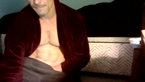 Snapshot of bratdownunder chatting on October 23, 11:38 pm Bratdownunder online show from October 23, 11:38 pm