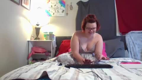 Snapshot of bree5566 chatting on January 28, 9:19 pm Bree5566 online show from January 28, 9:19 pm