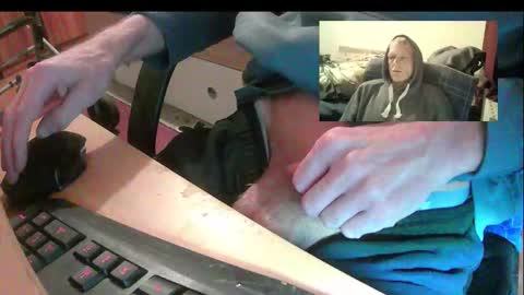 bremer64 online show from December 15, 12:23 pm