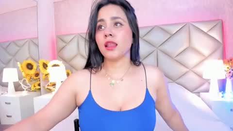   online show from January 6, 8:35 pm