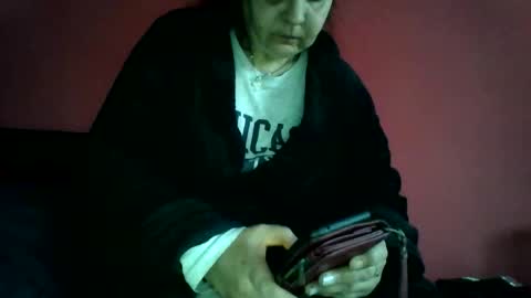 Brenda online show from January 7, 7:35 am