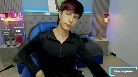 Esteban online show from January 19, 2:32 am